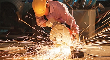 EKONOMİ PROGRAMI SANAYİYİ VURDU