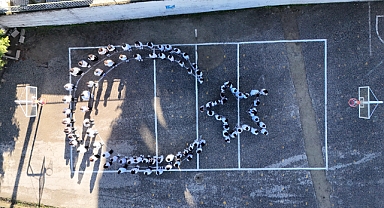 GİRESUNLU ÖĞRENCİLERDEN ATA İÇİN MUHTEŞEM KAREOGRAFİ