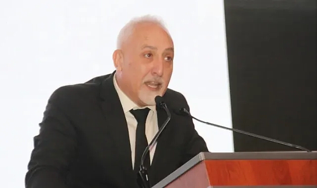 KAZAZ: SANAYİ ÜRETİMİ AZALIYOR, TÜKETİM HALA ARTIYOR!