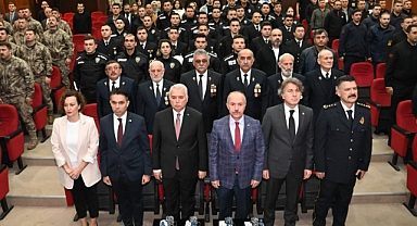 KTÜ'DE KKTC'NİN 41.KURULUŞ YIL DÖNÜMÜNE ÖZEL KONFERANS