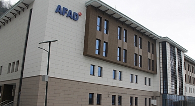 RİZE'DEKİ DEPREMDE AFAD'A İHBAR YAĞDI