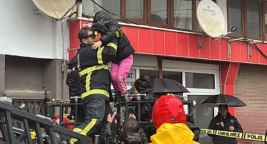 RİZE VALİSİ BAYDAŞ: ÇAYELİ'DE DAİRELERİ BOŞALTIYORUZ