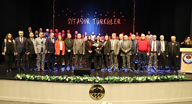 TRABZON'DA TÜRKÜ ŞÖLENİ 