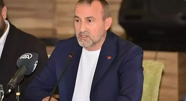 VE HACIKERİMOĞLU KARARINI AÇIKLADI: ADAY DEĞİLİM!