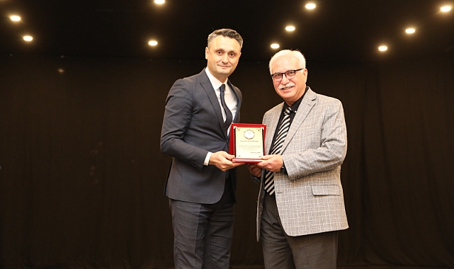 AKÇAABAT BELEDİYESİ'NDEN ANLAMLI KONFERANS