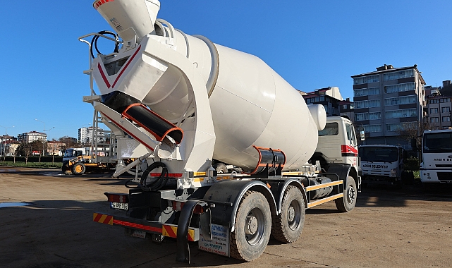 ARSİN BELEDİYESİ'NİN ARAÇ FİLOSU GÜÇLENİYOR