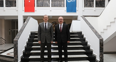 BÖLGE ADLİYE MAHKEMESİ BAŞKANI KÜÇÜKOSMAN'DAN REKTÖR ÇUVALCI'YA ZİYARET