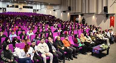 BÜYÜKŞEHİR'DEN ÜNİVERSİTE ADAYLARINA DESTEK SEMİNERİ