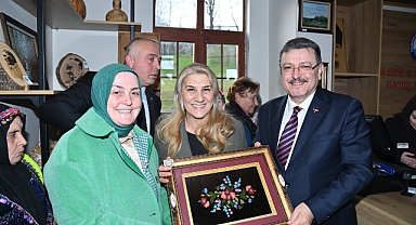 BÜYÜKŞEHİR'DEN ÜRETEN KADINLARA DESTEK