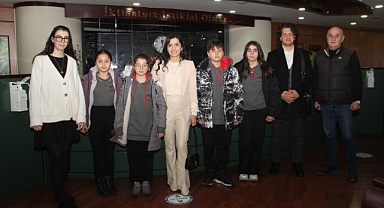 GİRİŞİMCİLİK KULÜBÜ ÖĞRENCİLERİNDEN BORSA'YA ZİYARET