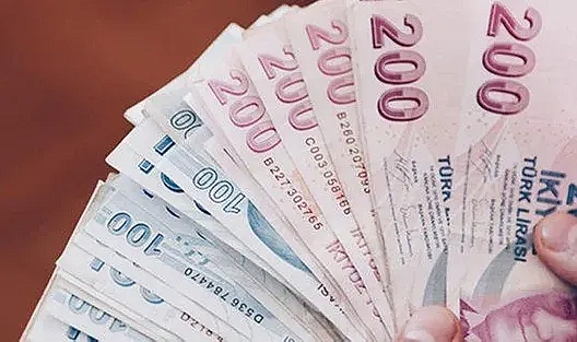 İŞTE MEMUR VE EMEKLİYİ OCAKTA BEKLEYEN ZAM