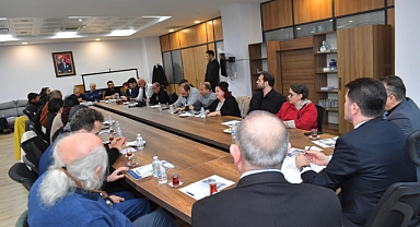 KAYA: HÜSEYİN KAZAZ KÜLTÜR MERKEZİ TİYATROYA HİZMET ETMELİ