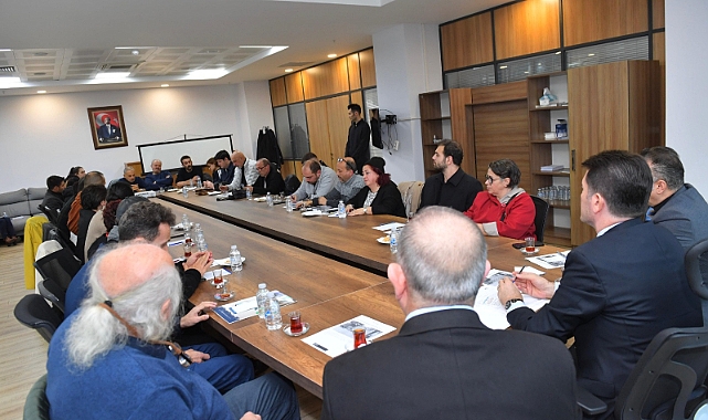 KAYA: HÜSEYİN KAZAZ KÜLTÜR MERKEZİ TİYATROYA HİZMET ETMELİ