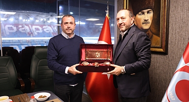 MAÇ ÖNCESİ DOSTLUK YEMEĞİ