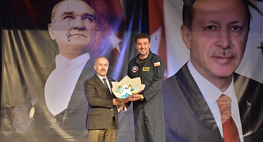 ÖZPALA: TAM BAĞIMSIZ TÜRKİYE İÇİN BİR ŞEYLER YAPMALIYIZ