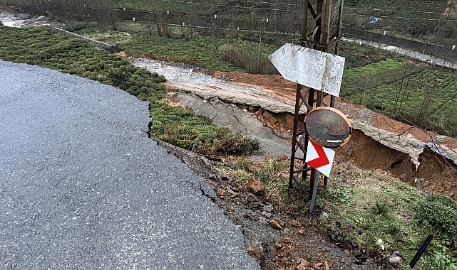 RİZE'DE KORKUTAN HEYELAN!