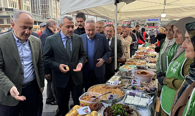 RİZE'DEN FİLİSTİN İÇİN YARDIM KERMESİ DÜZENLENDİ