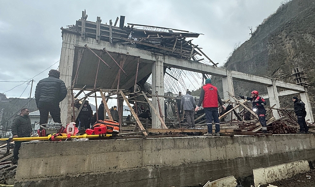 TRABZON'DA İNŞAAT ÇÖKTÜ... 1 İŞÇİ GÖÇÜK ALTINDA, 3 İŞÇİ KURTARILDI