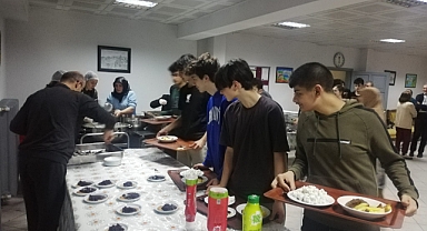 TRABZON FEN LİSESİ'NDE MANTI GECESİ