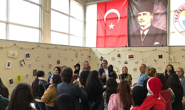 TRABZON ÜNİVERSİTESİ'NE 2025 KARTPOSTALLARLA GELDİ