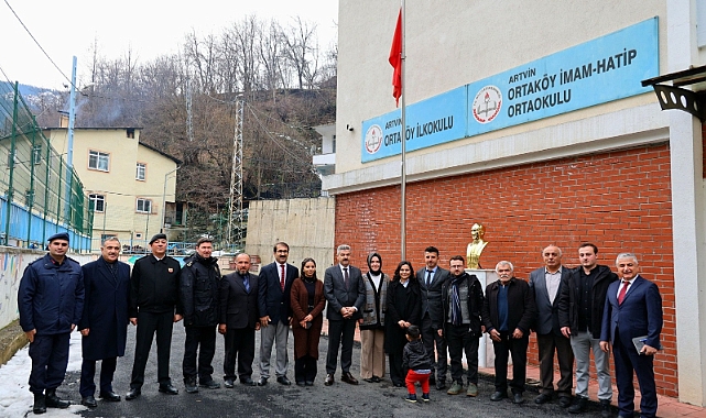 VALİ ERGÜN KÖY OKULLARINI DENETLEDİ