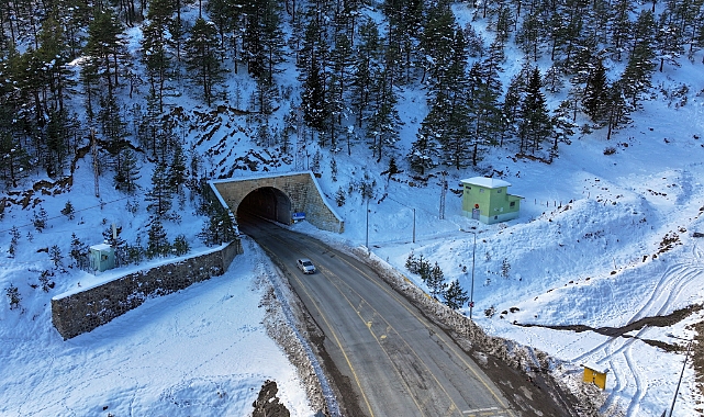 ZİGANA DAĞI BEYAZ GELİNLİĞİ GİYDİ