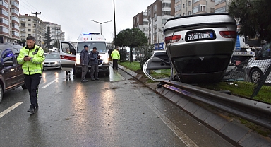 AKÇAABAT'TA FECİ KAZA: 2 YARALI