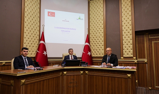 ARTVİN'DE PROJELER MASAYA YATIRILDI