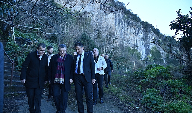 BAŞKAN GENÇ MAKSATLIK SAHASINDA İNCELEME YAPTI