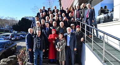 BAŞKAN KAYA ESKİ MAHALLE MUHTARLARIYLA BULUŞTU