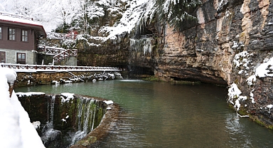 ÇAL MAĞARASINA ZİYARETÇİ AKINI