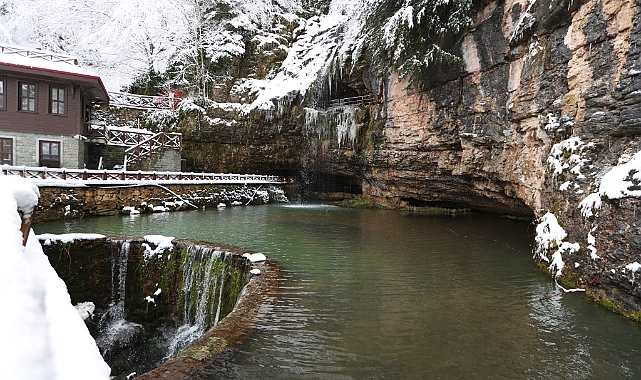 ÇAL MAĞARASINA ZİYARETÇİ AKINI