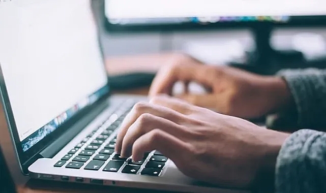 ÇALIŞMA SAATLERİ DÜŞÜYOR MU?