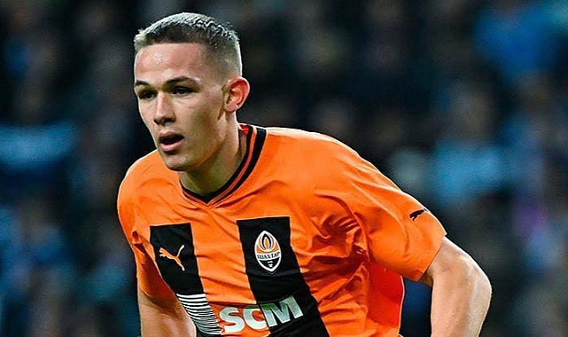 DANLA SIKAN İMZAYA GELİYOR