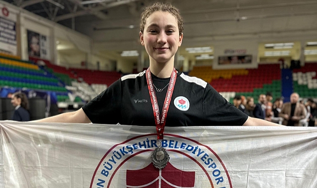 ELİF RANA TRABZON'UN GURURU OLDU