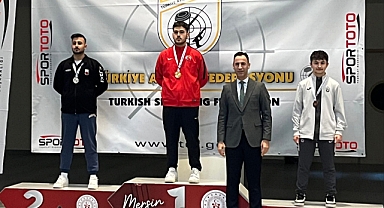 EREN KALFA BRONZ MADALYA KAZANDI