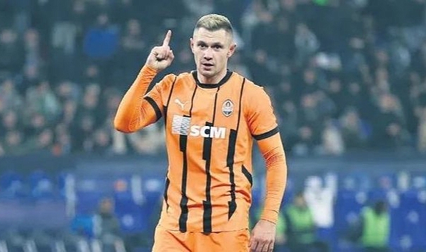 FIRTINA ZUBKOV VE SİKAN İÇİN BASTIRIYOR