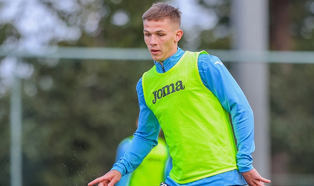 HUZURLARINIZDA DANYLO SİKAN