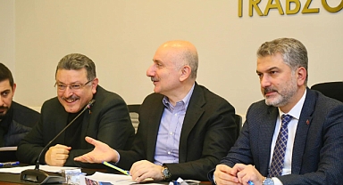 KARAİSMAİLOĞLU'NDAN FLAŞ AÇIKLAMA: MUMCU İLE YOLA DEVAM