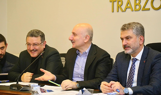 KARAİSMAİLOĞLU'NDAN FLAŞ AÇIKLAMA: MUMCU İLE YOLA DEVAM