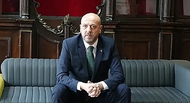 KAVANOZ GERİ ADIM ATTI... ADAYLIKTAN ÇEKİLDİ...