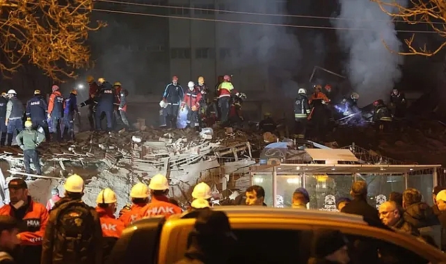 KONYA'DA ÇÖKEN BİNAYLA İLGİLİ 6 ŞÜPHELİ TUTUKLANDI