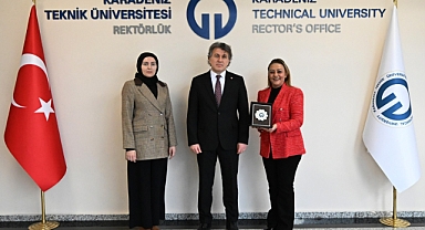 KTÜ'DE DEVİR TESLİM TÖRENİ