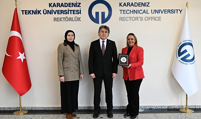 KTÜ'DE DEVİR TESLİM TÖRENİ