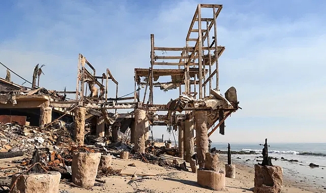 LOS ANGELES'TEKİ YANGIN SİGORTA ŞİRKETLERİNİ SARSTI