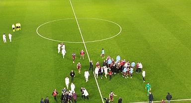 MAÇ SONU SAHA KARIŞTI