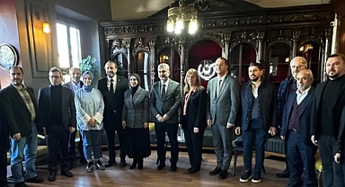 MUMCU: GAZETECİLERİN HAKLARI İÇİN MÜCADELE ETMEYE HAZIRIZ