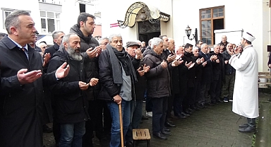 ŞENNAZ YILMAZ DUALARLA UĞURLANDI