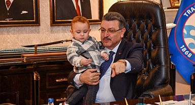 SMA HASTASI MİNİK ALTUĞ SAĞLIĞINA KAVUŞTU