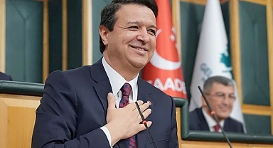 SP LİDERİ TÜİK ÖNÜNDE ENFLASYON RAKAMLARINI PROTESTO ETTİ